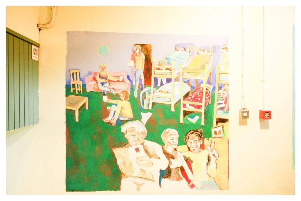 Mec Hostel Дъблин Екстериор снимка