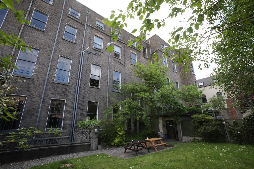 Mec Hostel Дъблин Екстериор снимка