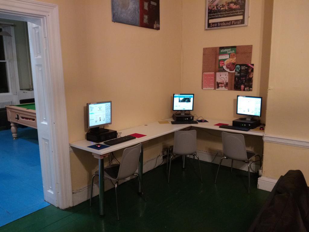 Mec Hostel Дъблин Екстериор снимка