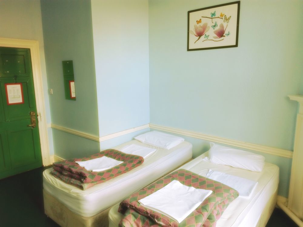 Mec Hostel Дъблин Екстериор снимка